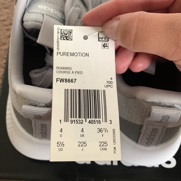 Adidas - Picture 2 of 3